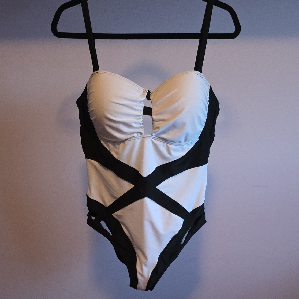 Point Zero Black and White One Piece Swimsuit